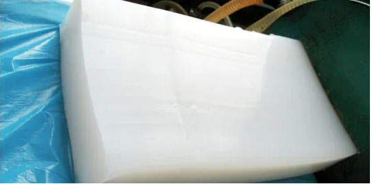 Difference Between LSR Injection Molding and Compression Molding