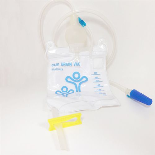 Disposable negative pressure drainage device can help drainage, used in the surgical process and post-operative or other wounds generated by the fluid, gas, thick blood suction and drainage or human tissue or body cavity accumulation of pus, blood, body fluids to guide outside the body.